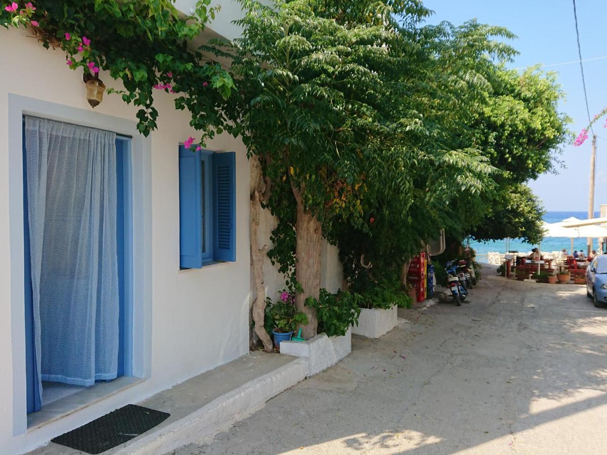 ~~ Sea Breeze Covered House ~~ Мохлос Екстериор снимка