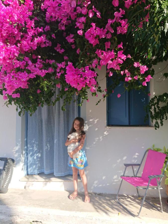 ~~ Sea Breeze Covered House ~~ Мохлос Екстериор снимка